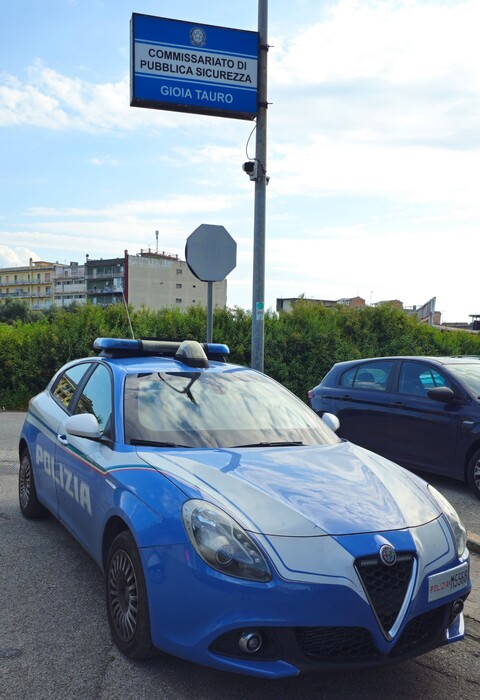 Chiede soldi a fratello e lo minaccia, arrestato per estorsione – Notizie