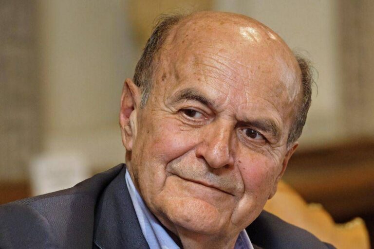 Bersani stoppa ipotesi ‘federatore’ del campo progressista: “Incarichi non ne voglio”