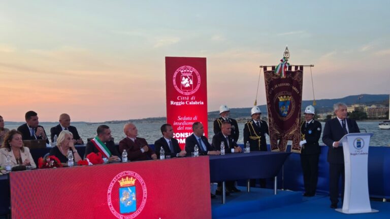 A Reggio Calabria il giuramento del sindaco Francesco Cannizzaro – Notizie