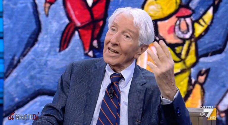 “Meloni non ha mai fatto la fascista come Vannacci”. La ‘critica’ a Conte e Schlein