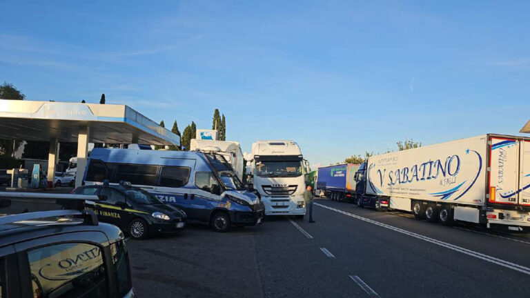 Fedralog sospende il fermo dell’autotrasporto in Calabria – Notizie